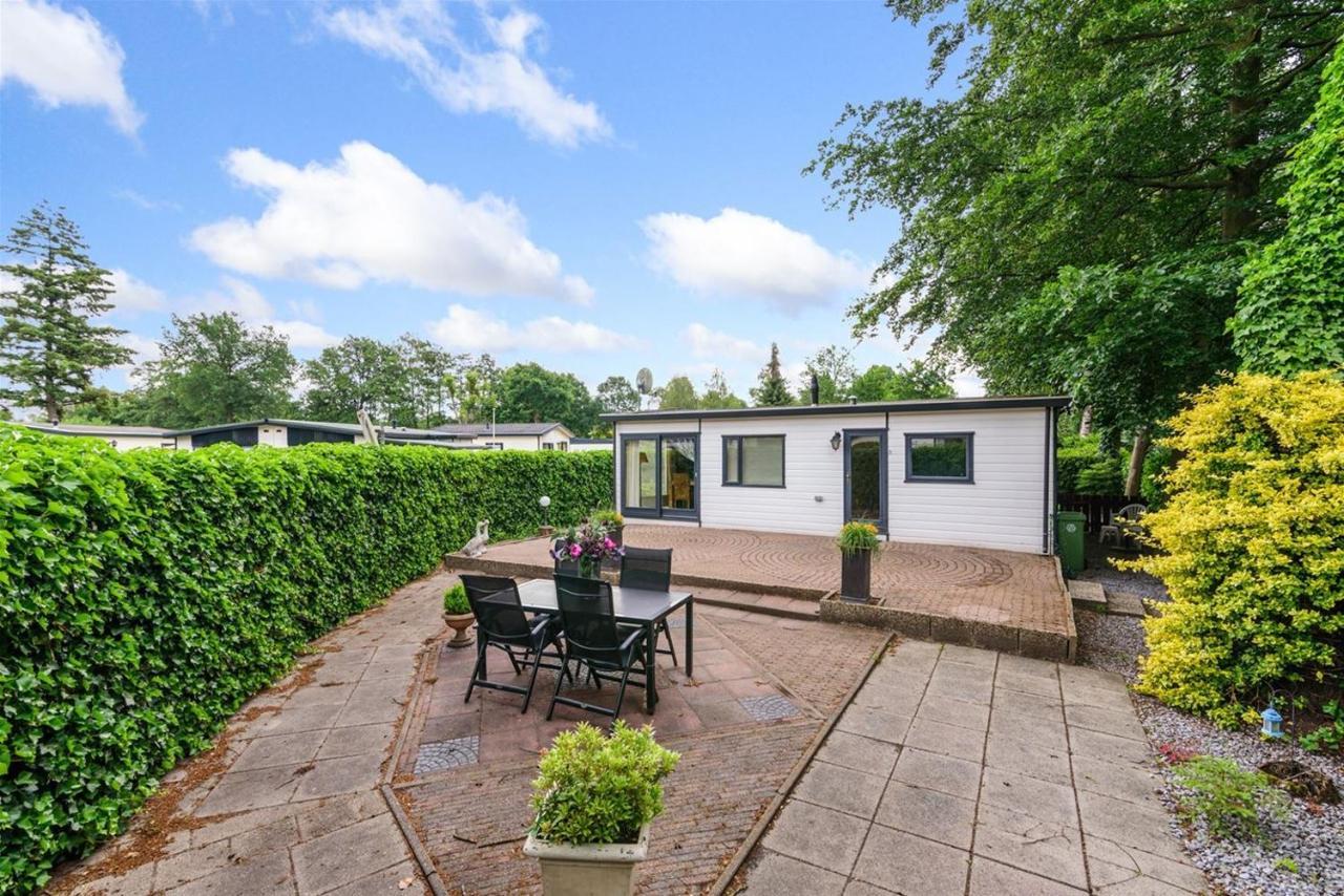 Charmant Chalet Te Voorthuizen Exteriör bild